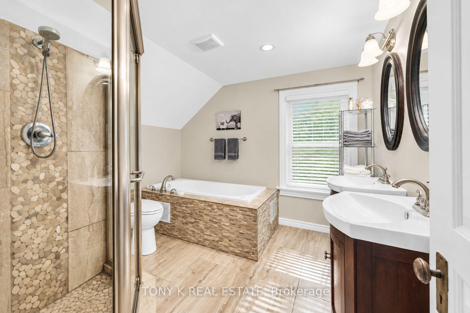 Photo 16 of 1027 Ewart Street, Innisfil, Rural Innisfil — HOMEH