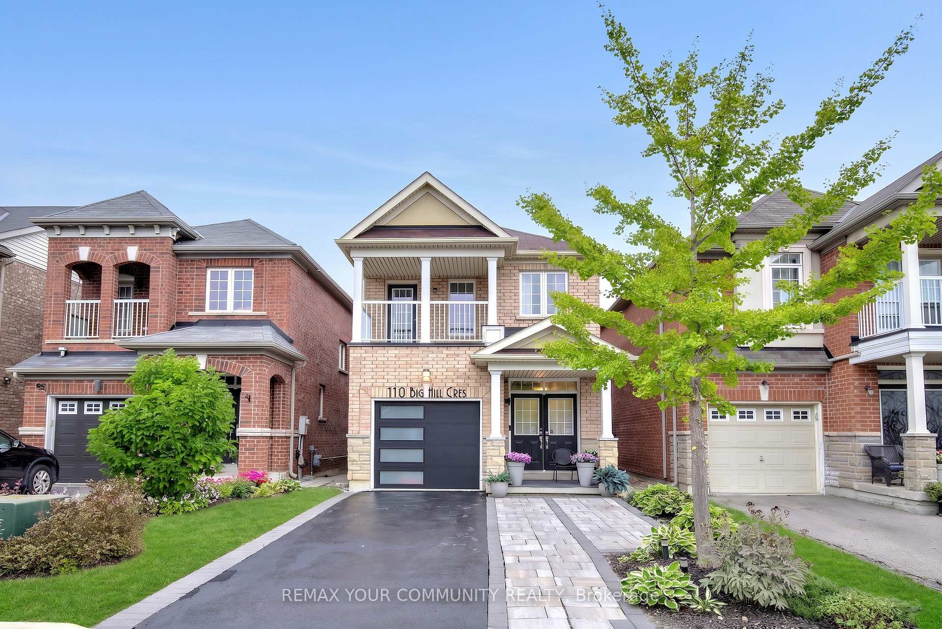 Photo 2 of 110 Big Hill Crescent, Vaughan, Patterson — HOMEH