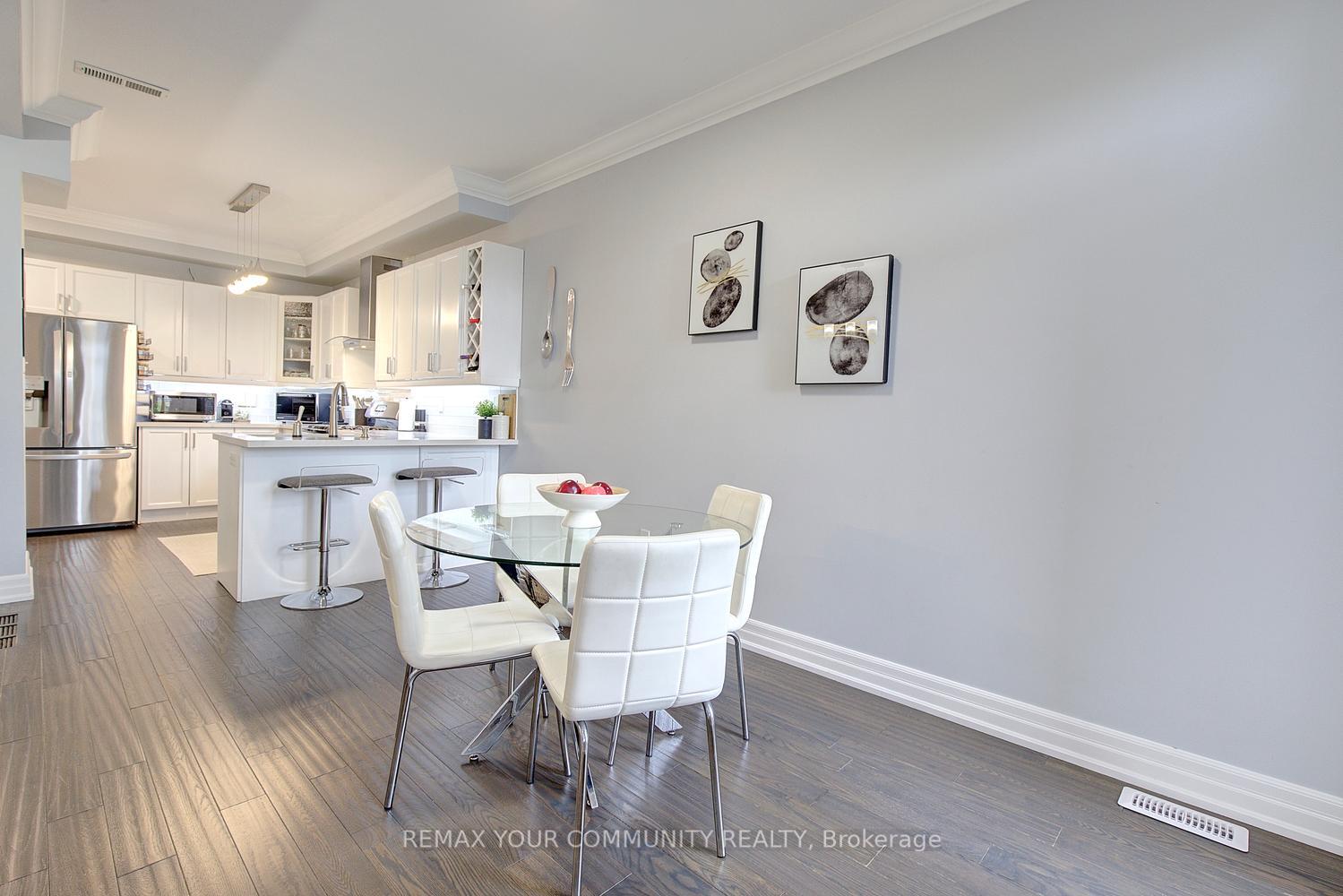 Photo 12 of 110 Big Hill Crescent, Vaughan, Patterson — HOMEH