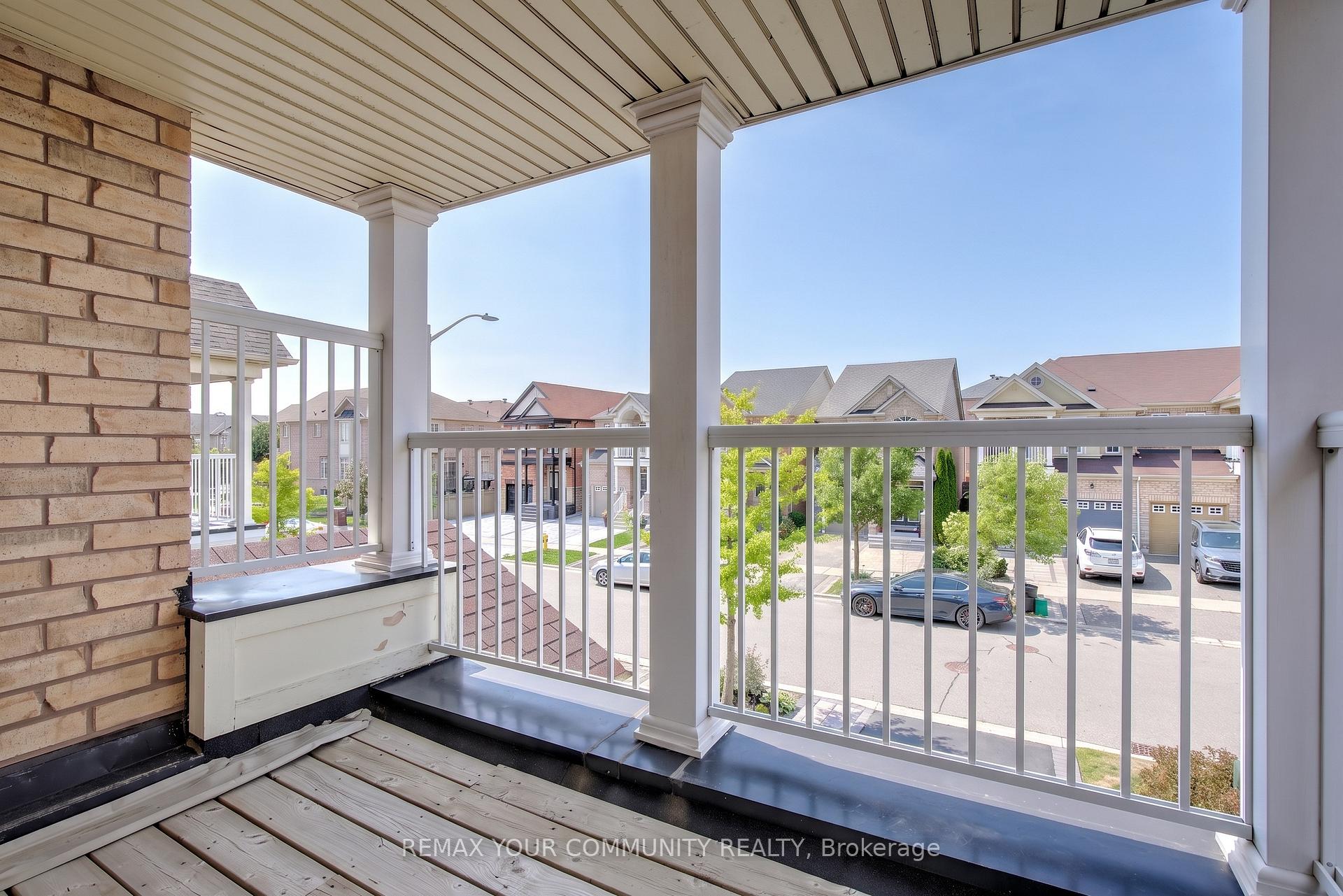 Photo 35 of 110 Big Hill Crescent, Vaughan, Patterson — HOMEH