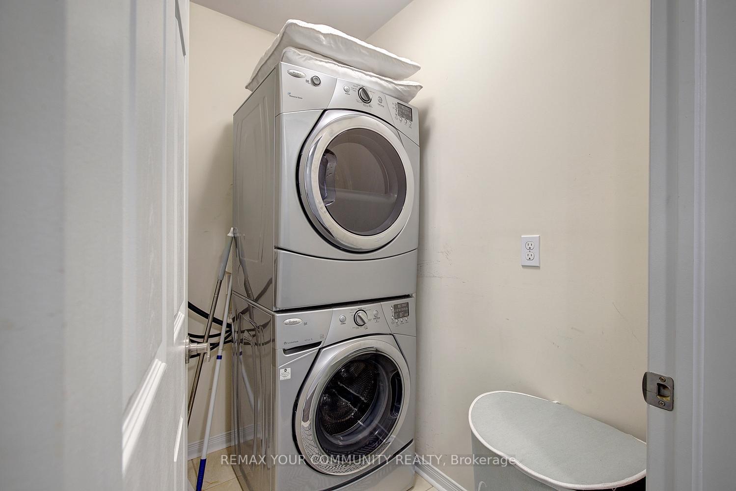 Photo 37 of 110 Big Hill Crescent, Vaughan, Patterson — HOMEH