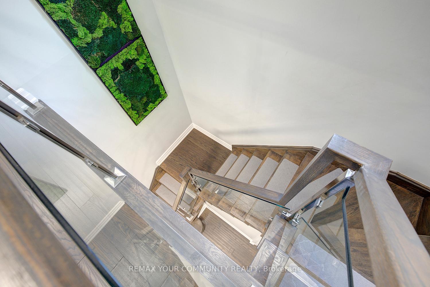 Photo 39 of 110 Big Hill Crescent, Vaughan, Patterson — HOMEH