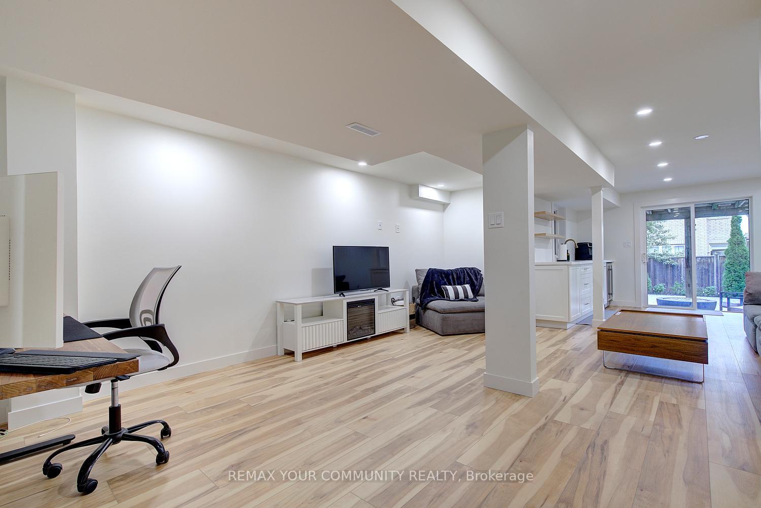 Photo 40 of 110 Big Hill Crescent, Vaughan, Patterson — HOMEH