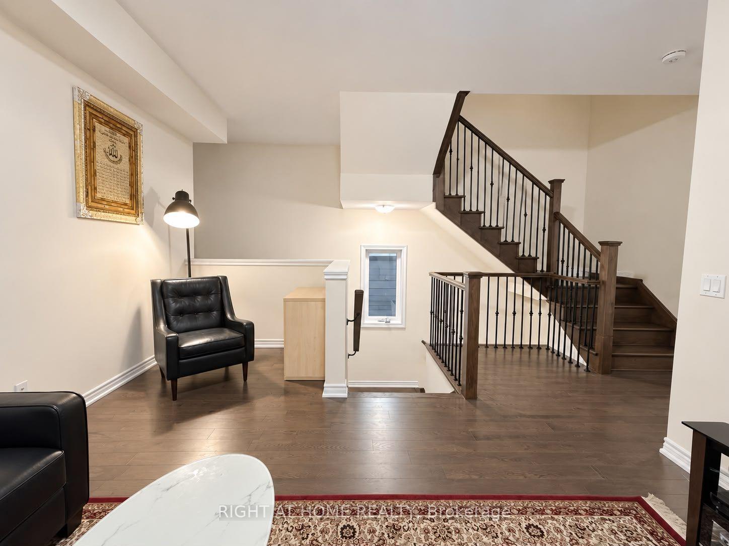 Photo 4 of 10 Morrison Crescent, Whitby, Rural Whitby — HOMEH