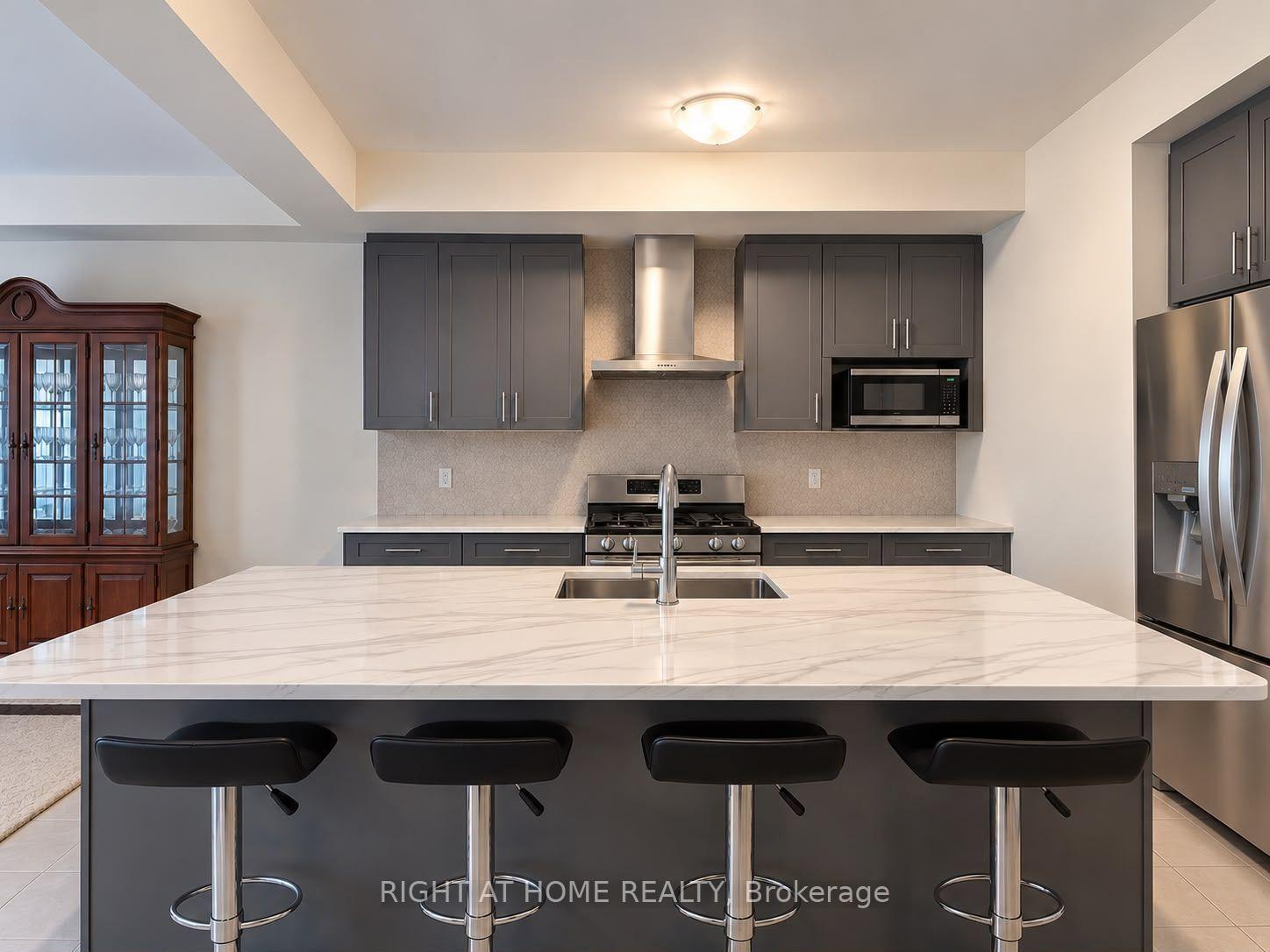 Photo 12 of 10 Morrison Crescent, Whitby, Rural Whitby — HOMEH