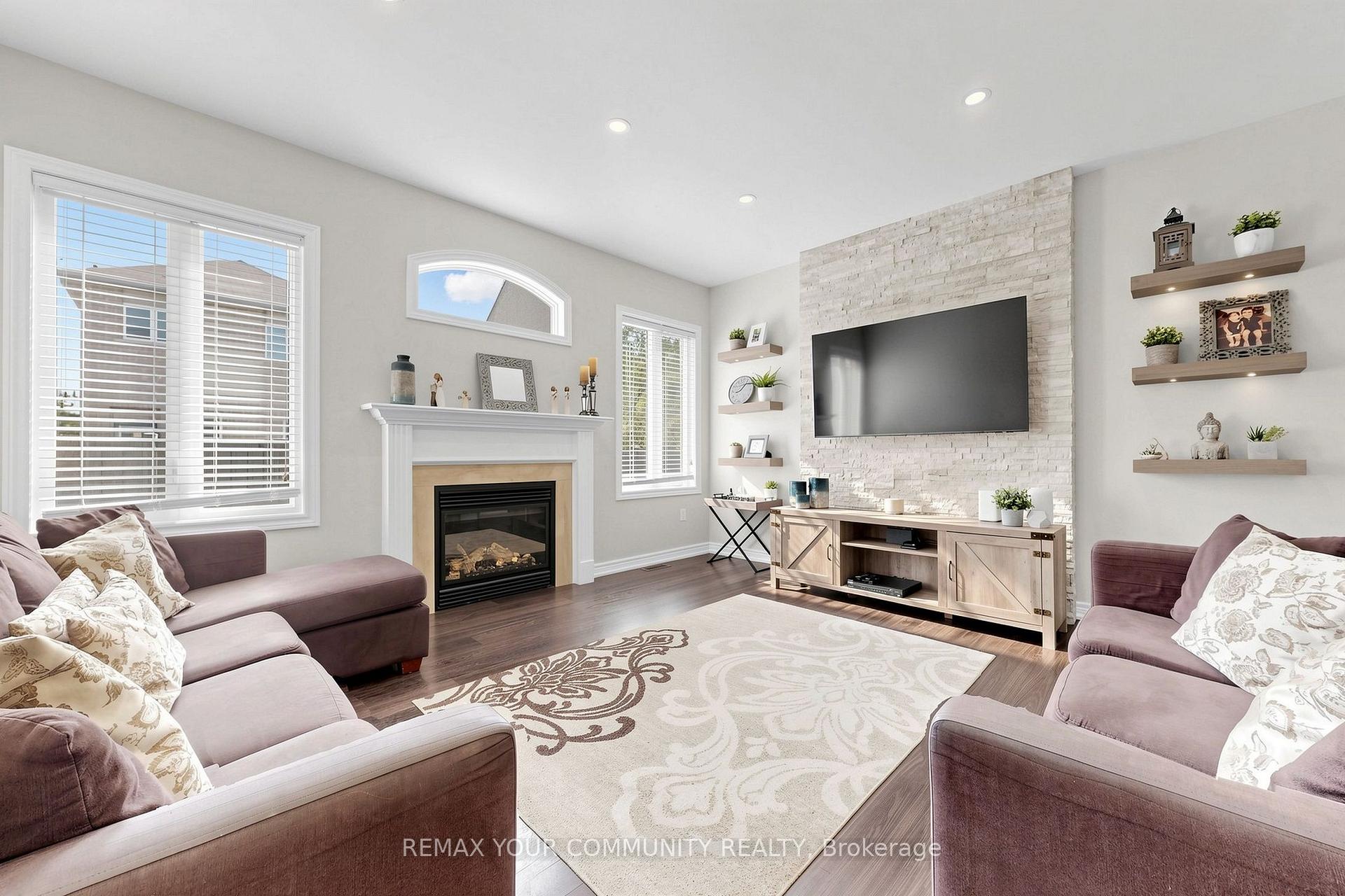 Photo 4 of 11 Trudeau Drive, Vaughan, Vellore Village — HOMEH