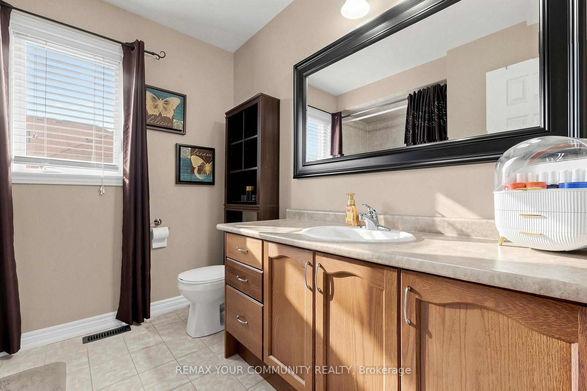 Photo 19 of 11 Trudeau Drive, Vaughan, Vellore Village — HOMEH
