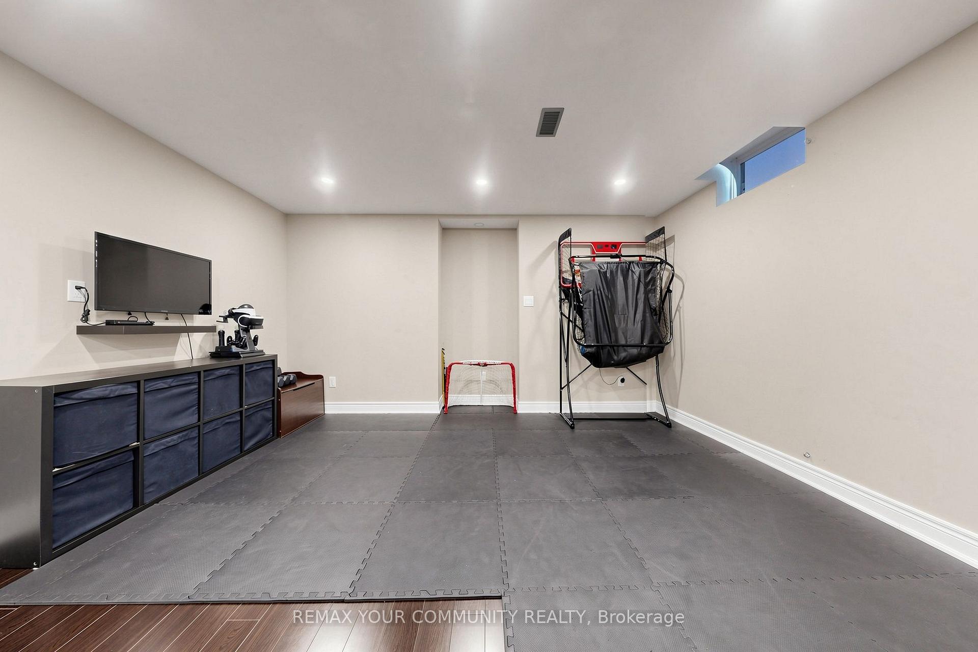Photo 26 of 11 Trudeau Drive, Vaughan, Vellore Village — HOMEH