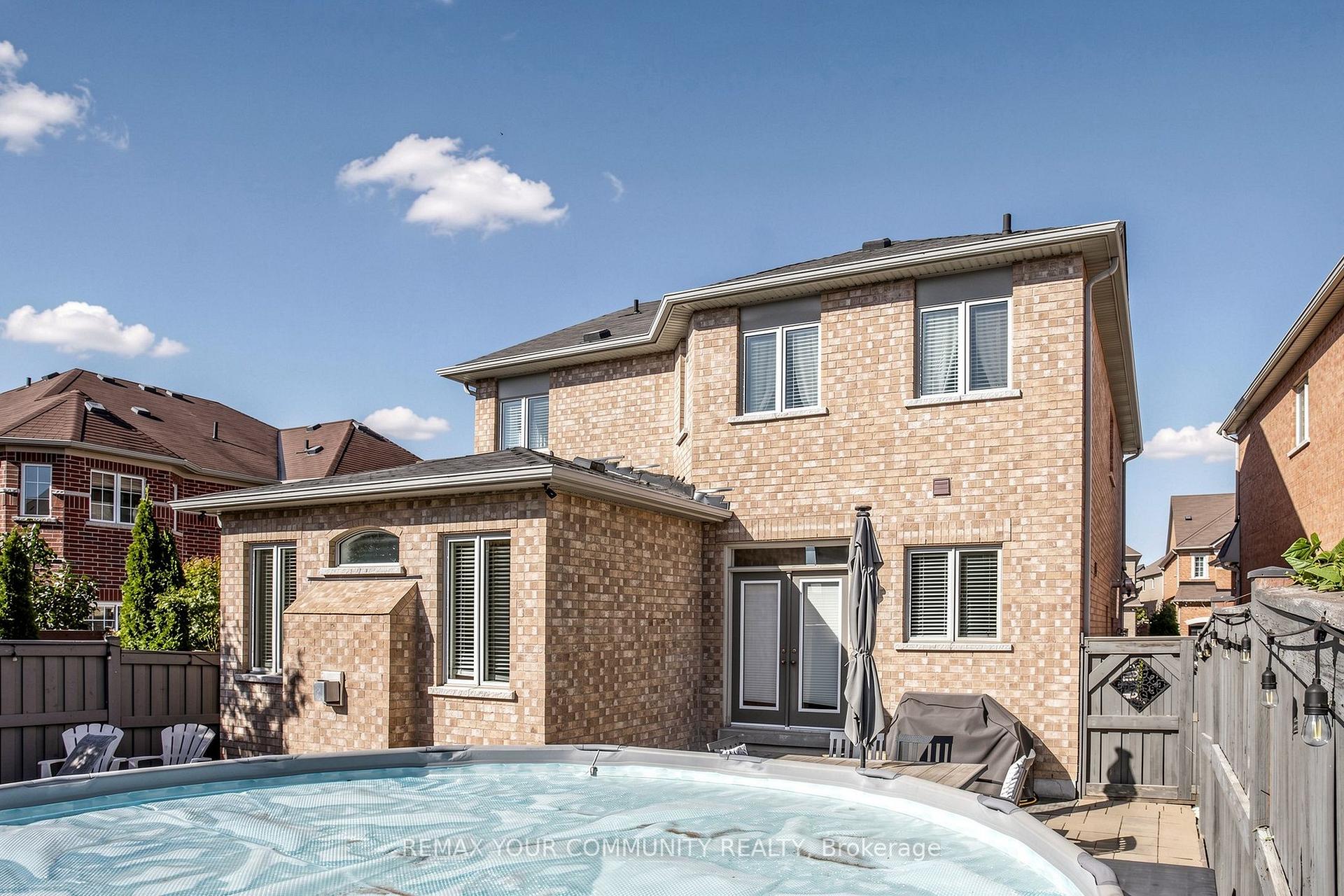 Photo 38 of 11 Trudeau Drive, Vaughan, Vellore Village — HOMEH
