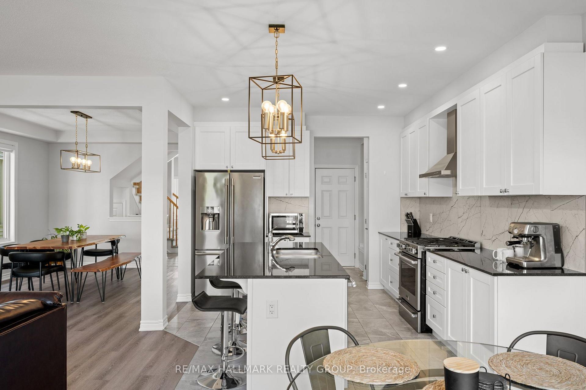 Photo 19 of 114 Sweetvalley Drive, Ottawa, Avalon West — HOMEH