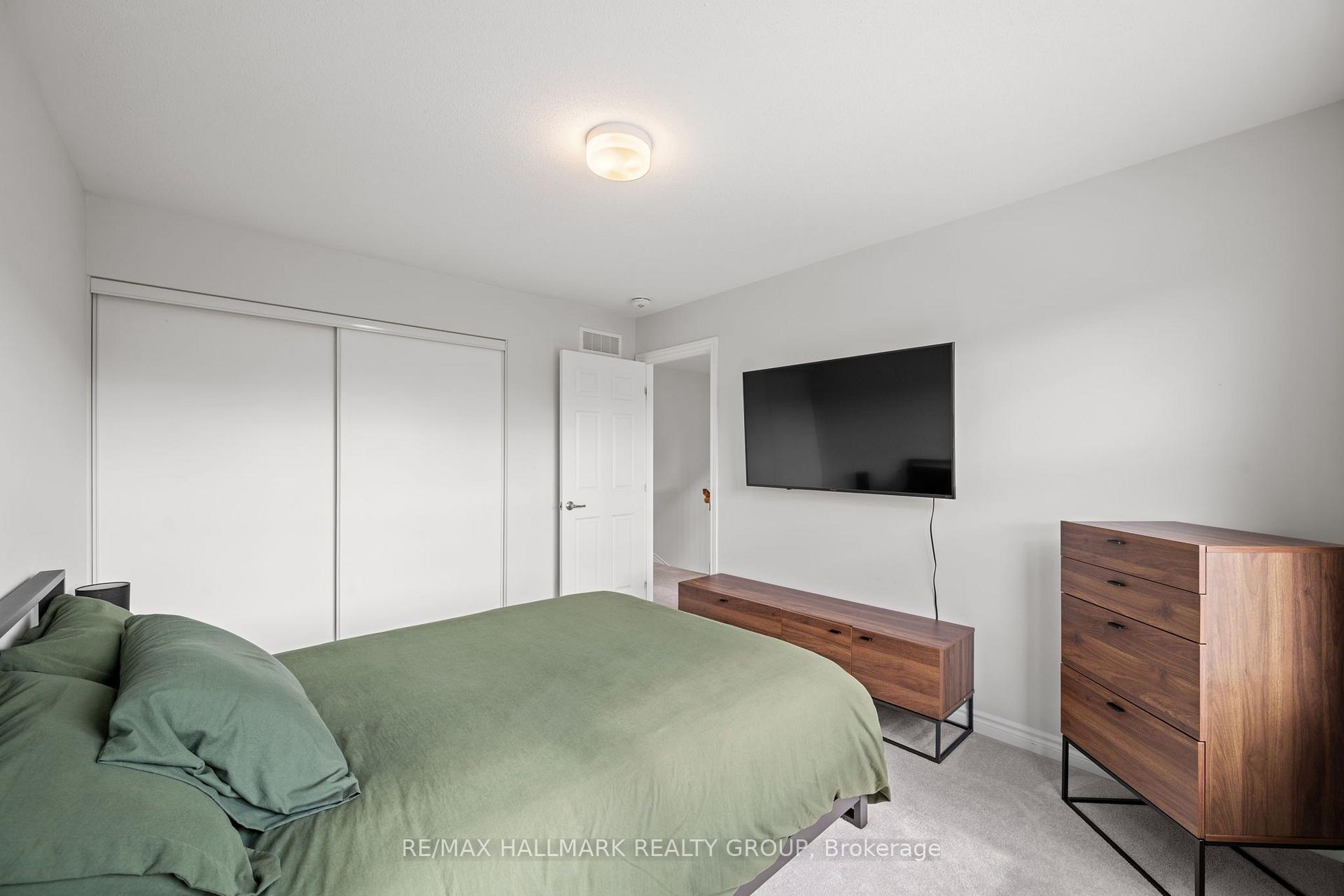 Photo 25 of 114 Sweetvalley Drive, Ottawa, Avalon West — HOMEH