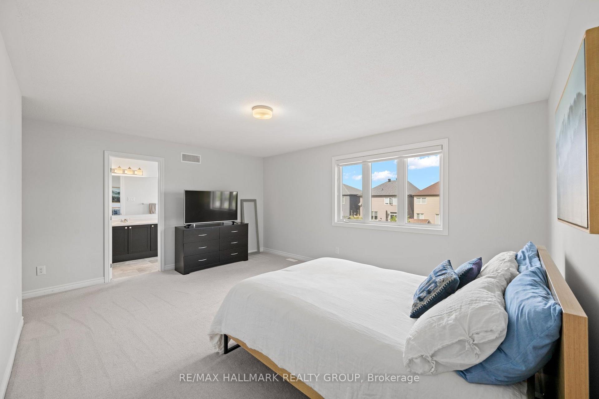 Photo 31 of 114 Sweetvalley Drive, Ottawa, Avalon West — HOMEH
