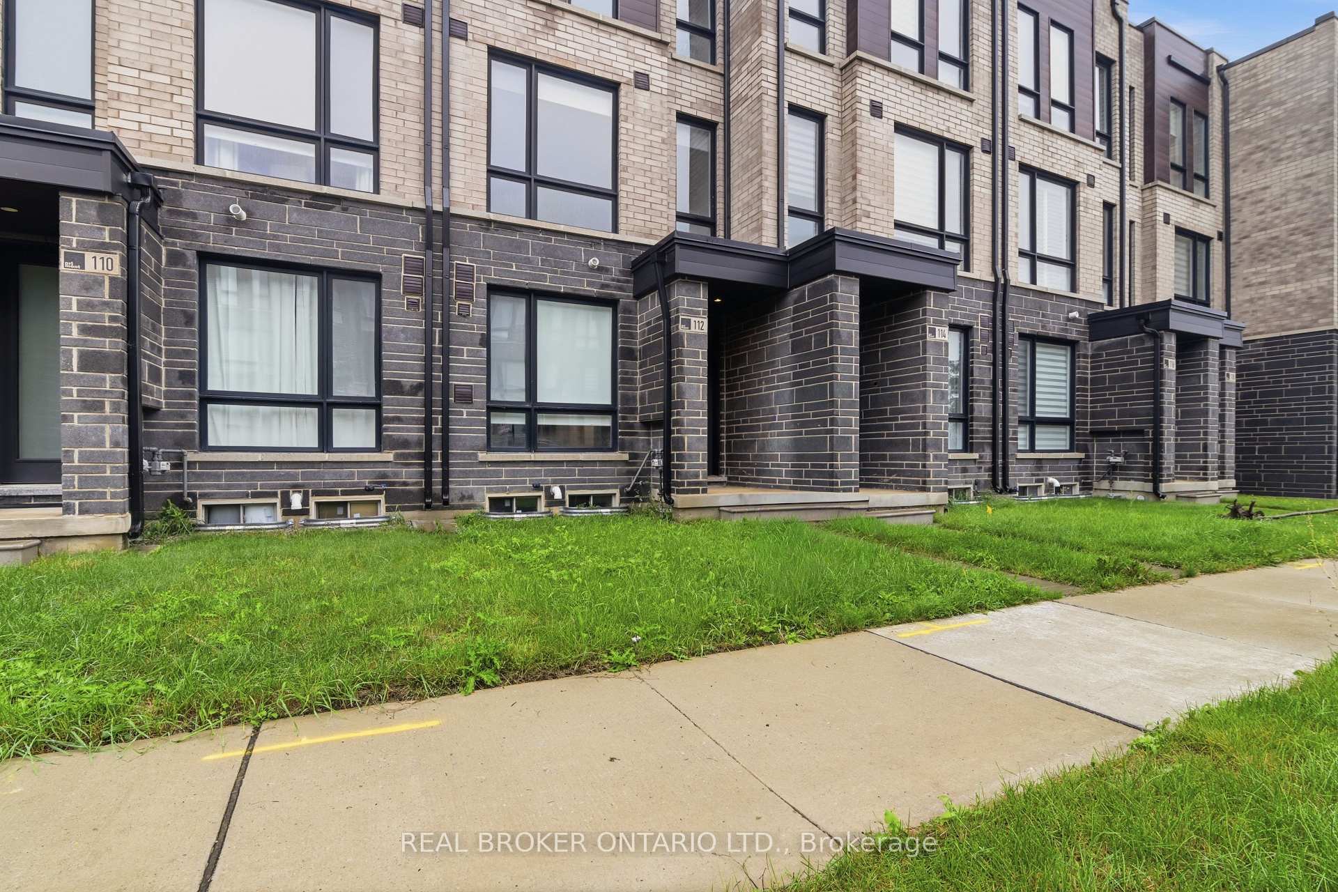 Photo 5 of 112 Stauffer Crescent, Markham, Cornell — HOMEH