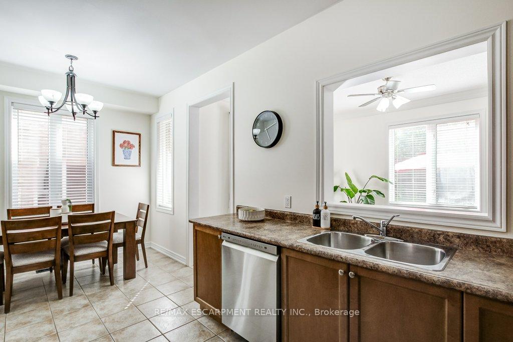 Photo 12 of 178 Chudleigh Street, Hamilton, Waterdown — HOMEH