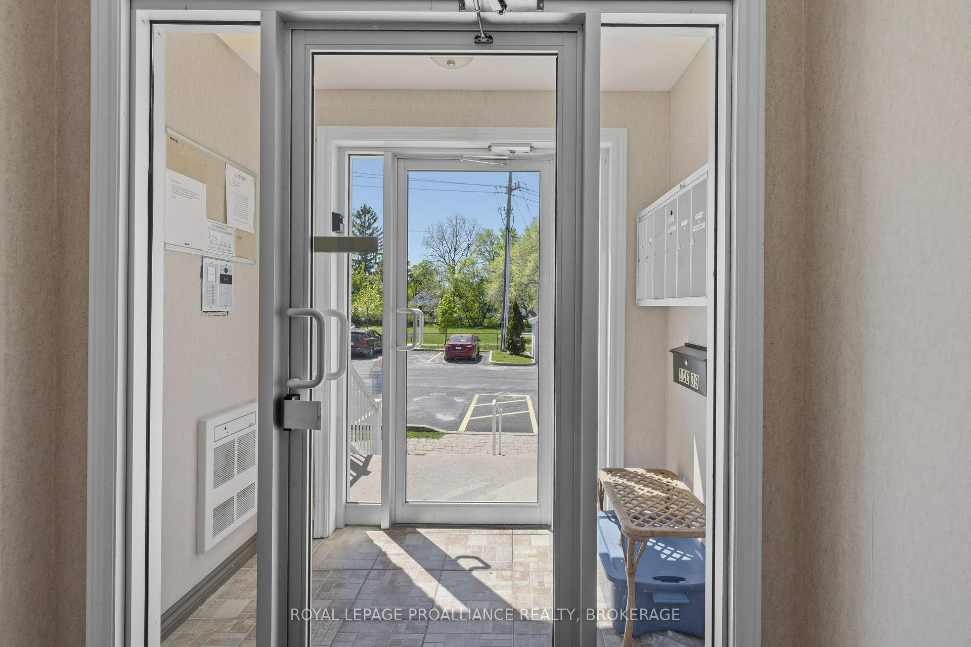 Photo 7 of Unit 2104, 225 Oak Street, Gananoque, Gananoque — HOMEH