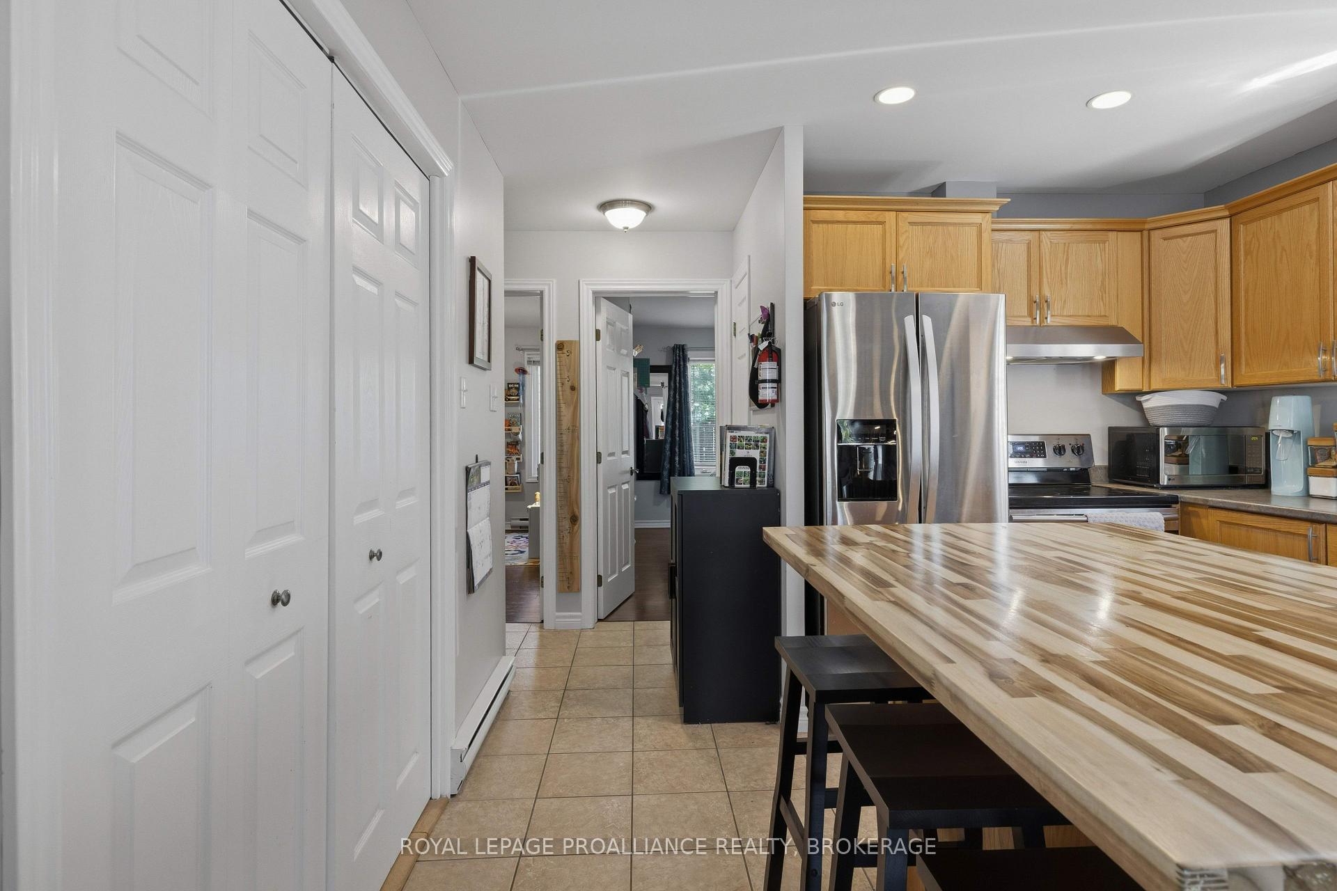 Photo 18 of Unit 2104, 225 Oak Street, Gananoque, Gananoque — HOMEH