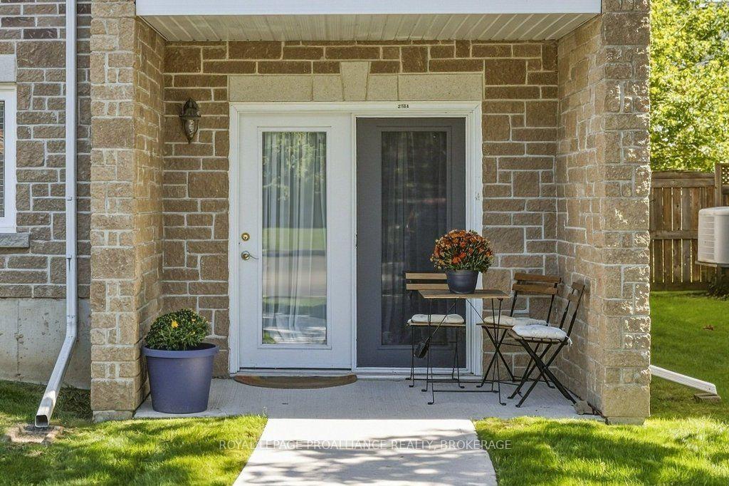 Photo 5 of Unit 2104, 225 Oak Street, Gananoque, Gananoque — HOMEH