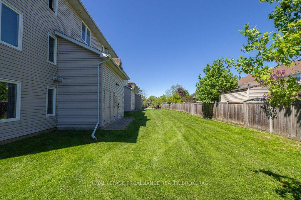 Photo 23 of Unit 2104, 225 Oak Street, Gananoque, Gananoque — HOMEH
