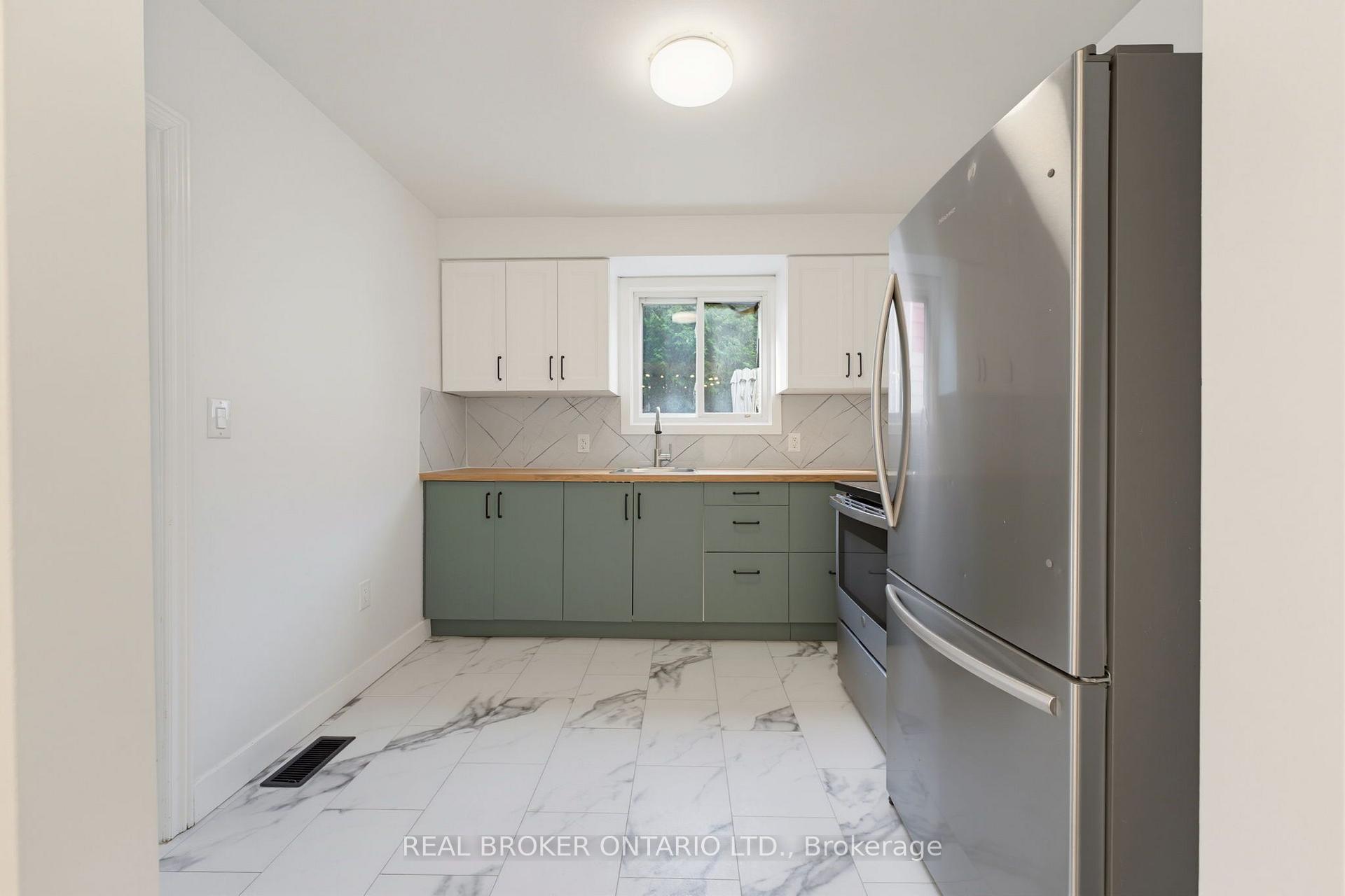 Photo 17 of 805 Tate Avenue, Hamilton, Parkview — HOMEH
