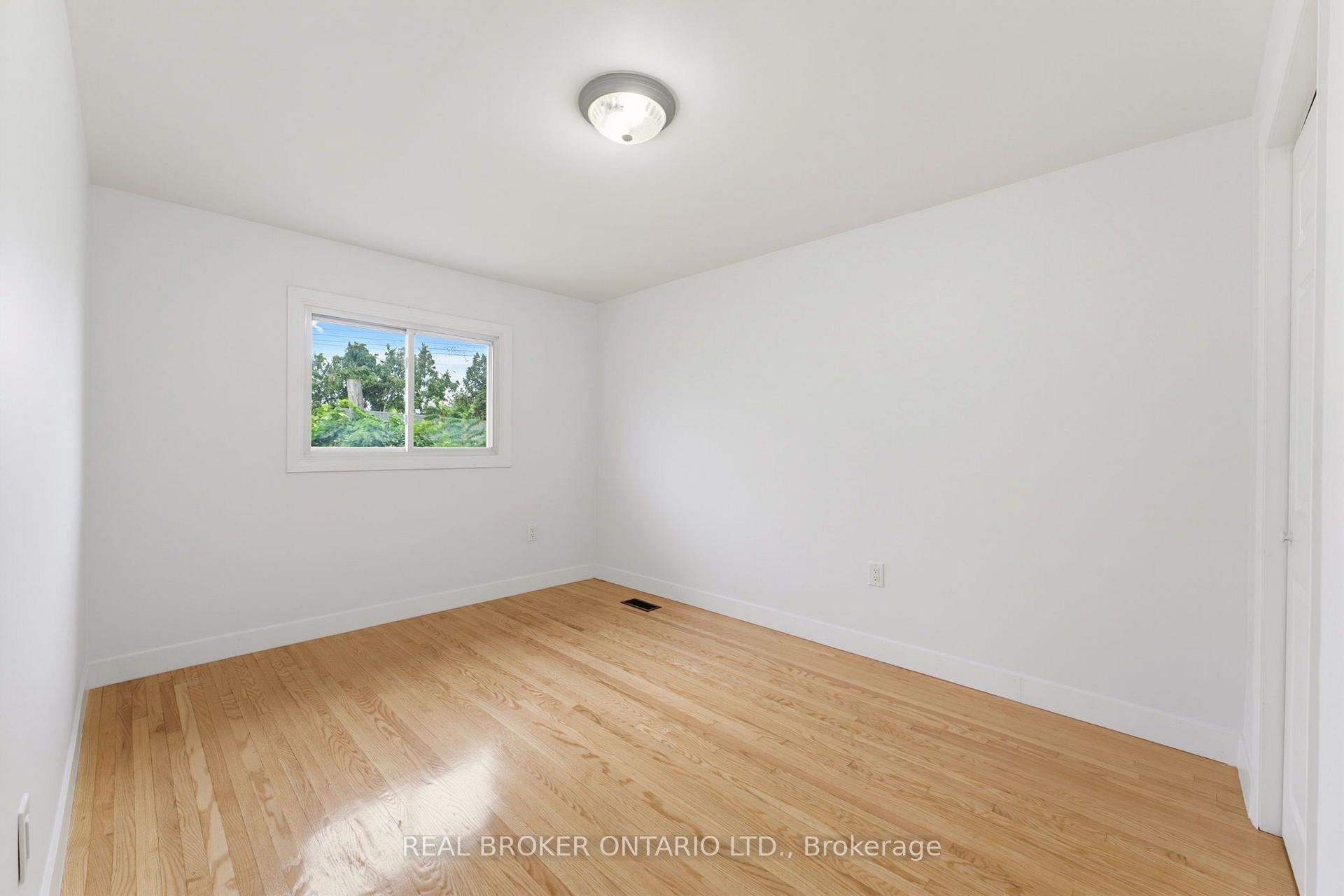 Photo 21 of 805 Tate Avenue, Hamilton, Parkview — HOMEH
