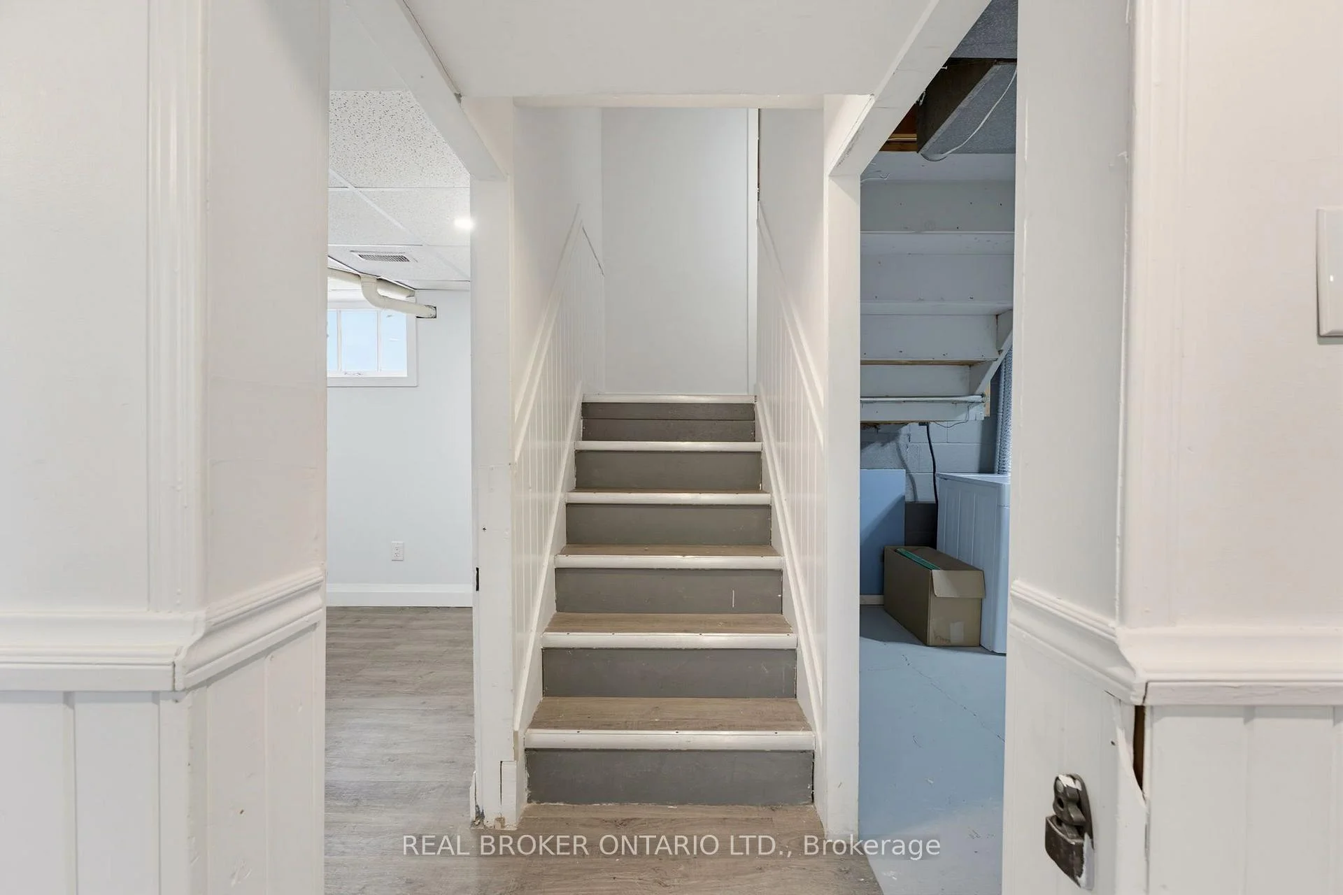 Photo 54 of 805 Tate Avenue, Hamilton, Parkview — HOMEH