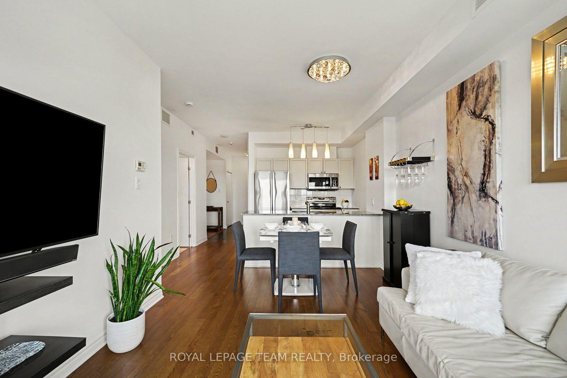 Photo 7 of Unit 1806, 70 Landry Street, Ottawa, Vanier — HOMEH