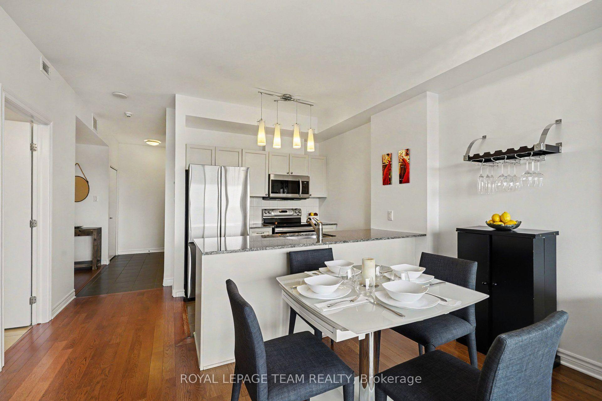 Photo 9 of Unit 1806, 70 Landry Street, Ottawa, Vanier — HOMEH