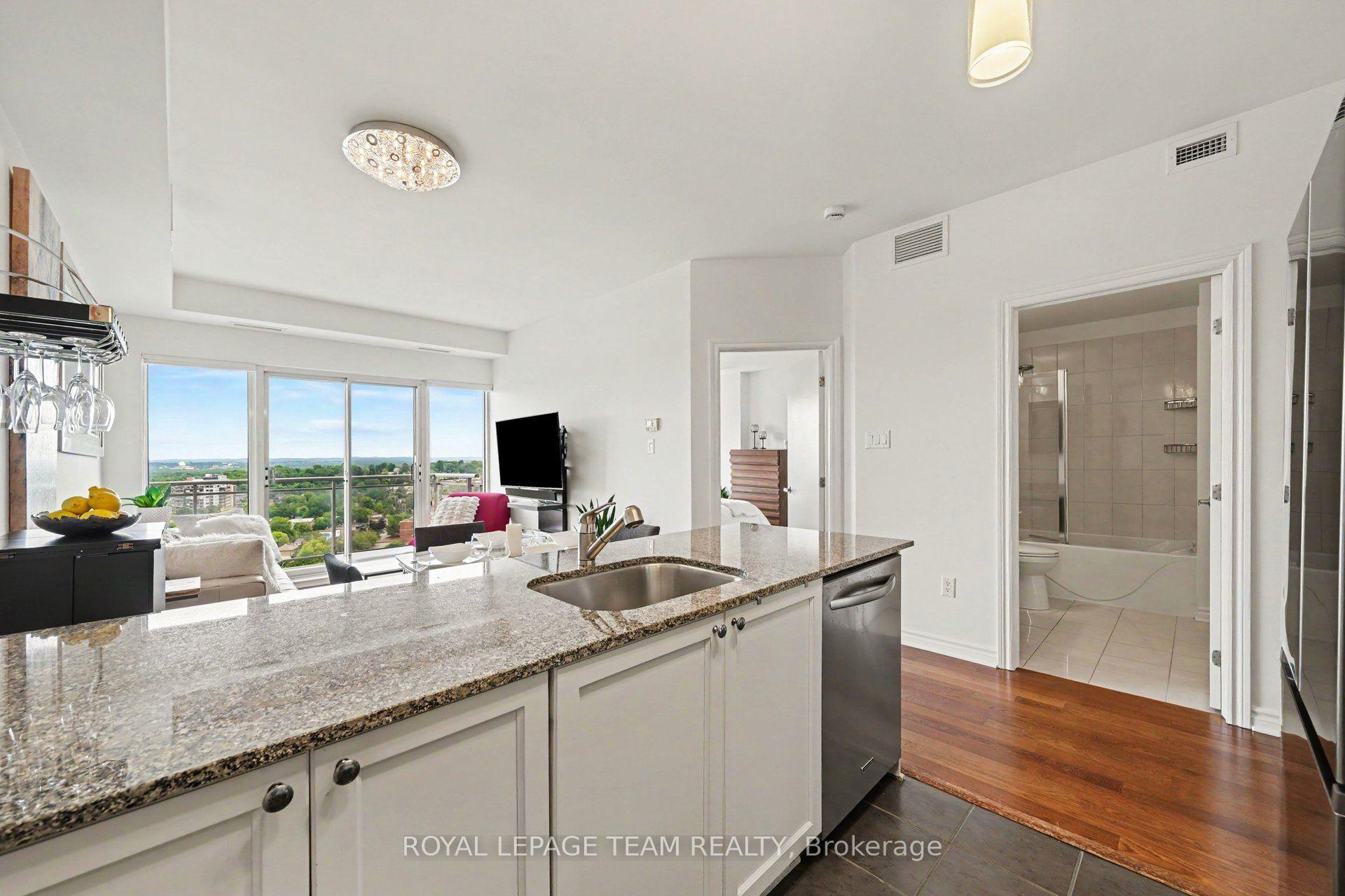 Photo 13 of Unit 1806, 70 Landry Street, Ottawa, Vanier — HOMEH