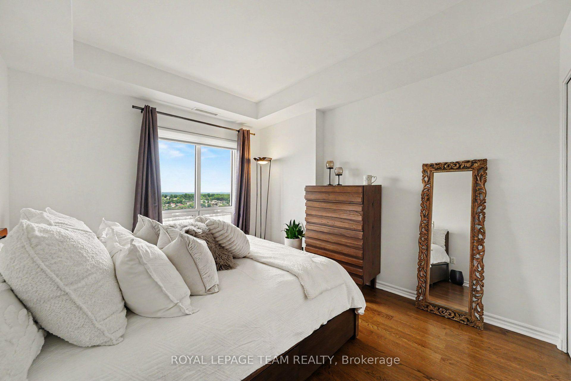 Photo 16 of Unit 1806, 70 Landry Street, Ottawa, Vanier — HOMEH