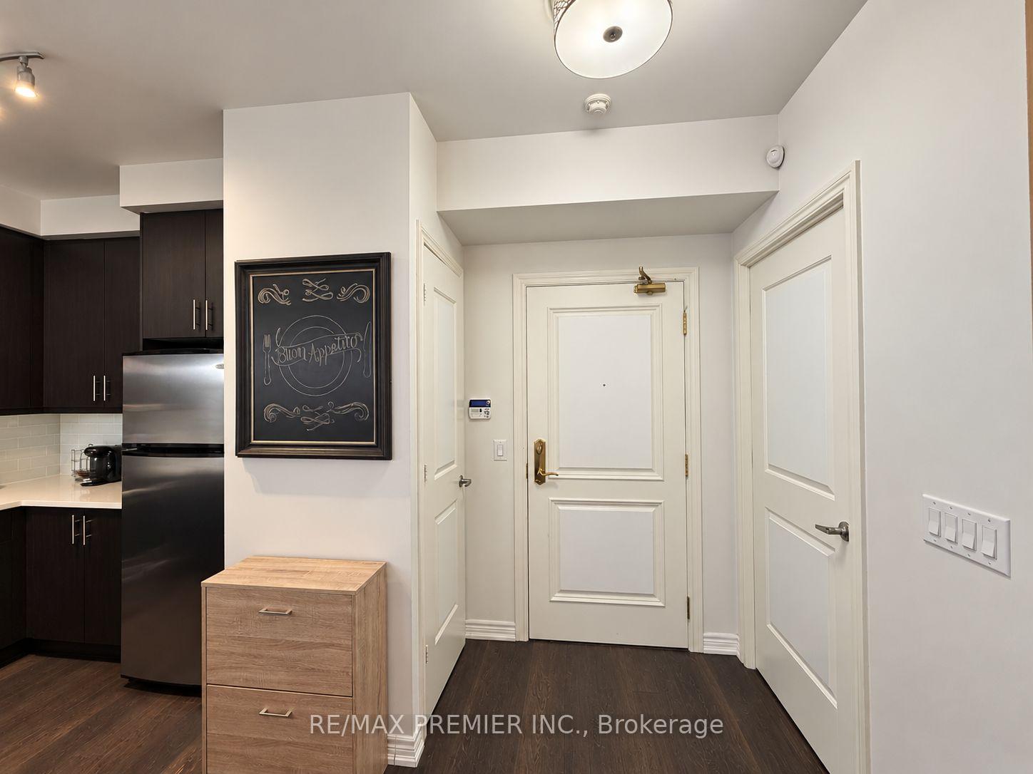 Photo 5 of Unit 1009, 9245 Jane Street, Vaughan, Maple — HOMEH