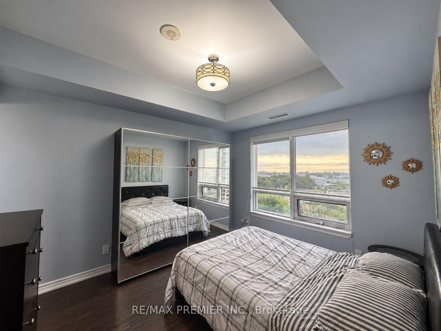 Photo 22 of Unit 1009, 9245 Jane Street, Vaughan, Maple — HOMEH