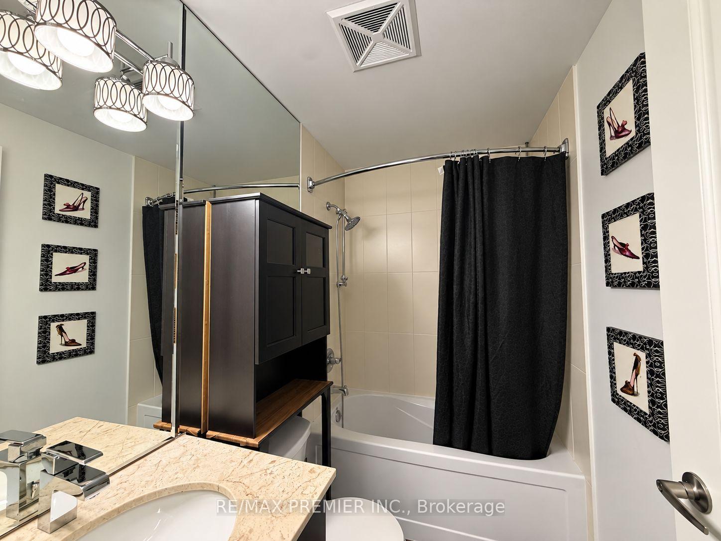 Photo 25 of Unit 1009, 9245 Jane Street, Vaughan, Maple — HOMEH