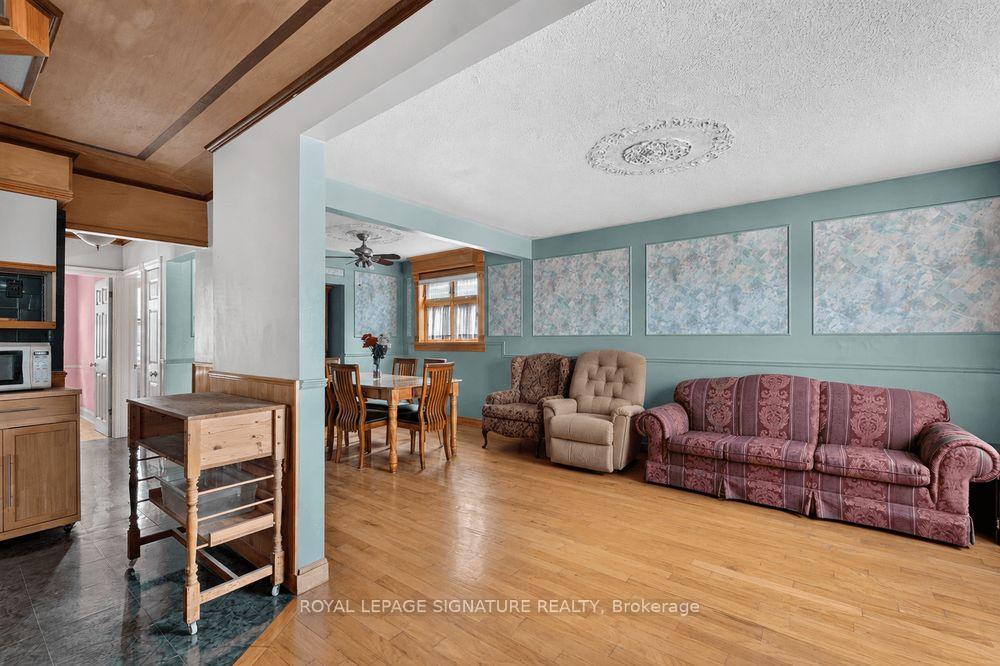 Photo 5 of 20 Tiago Ave, Toronto, O'Connor-Parkview — HOMEH