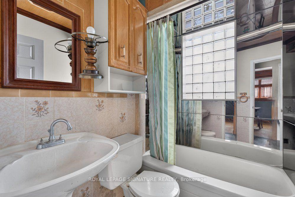 Photo 21 of 20 Tiago Ave, Toronto, O'Connor-Parkview — HOMEH