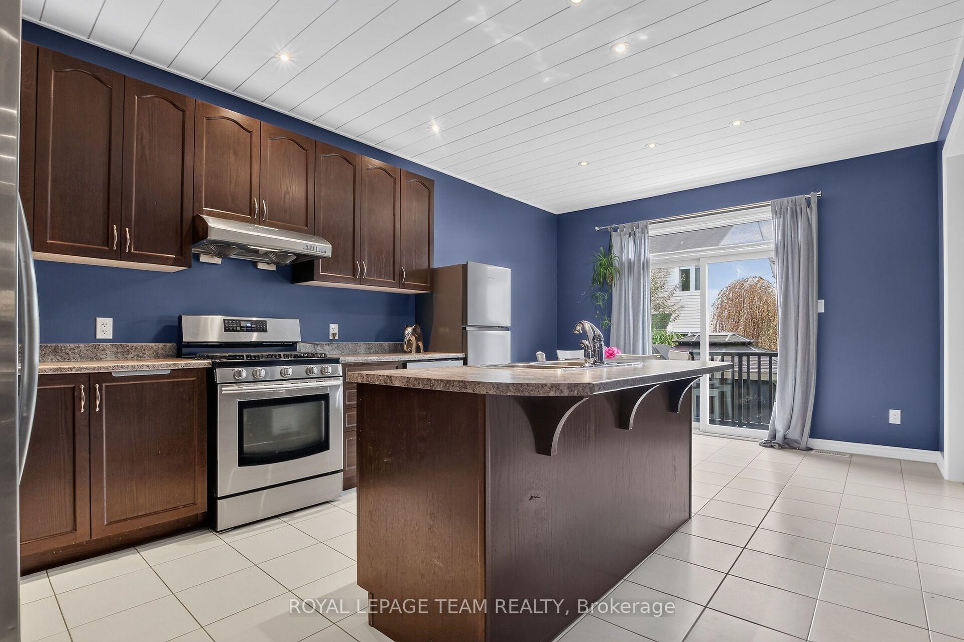 Photo 7 of 413 Brigatine Avenue, Ottawa, Stittsville (North) — HOMEH