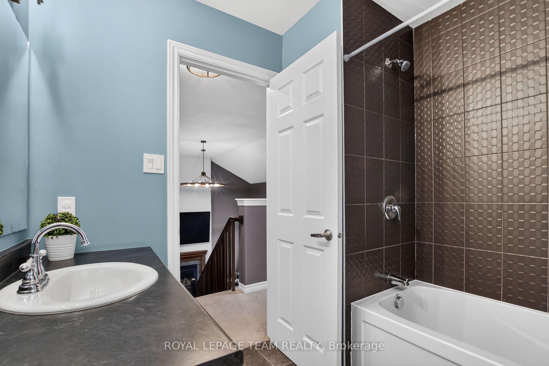 Photo 30 of 413 Brigatine Avenue, Ottawa, Stittsville (North) — HOMEH