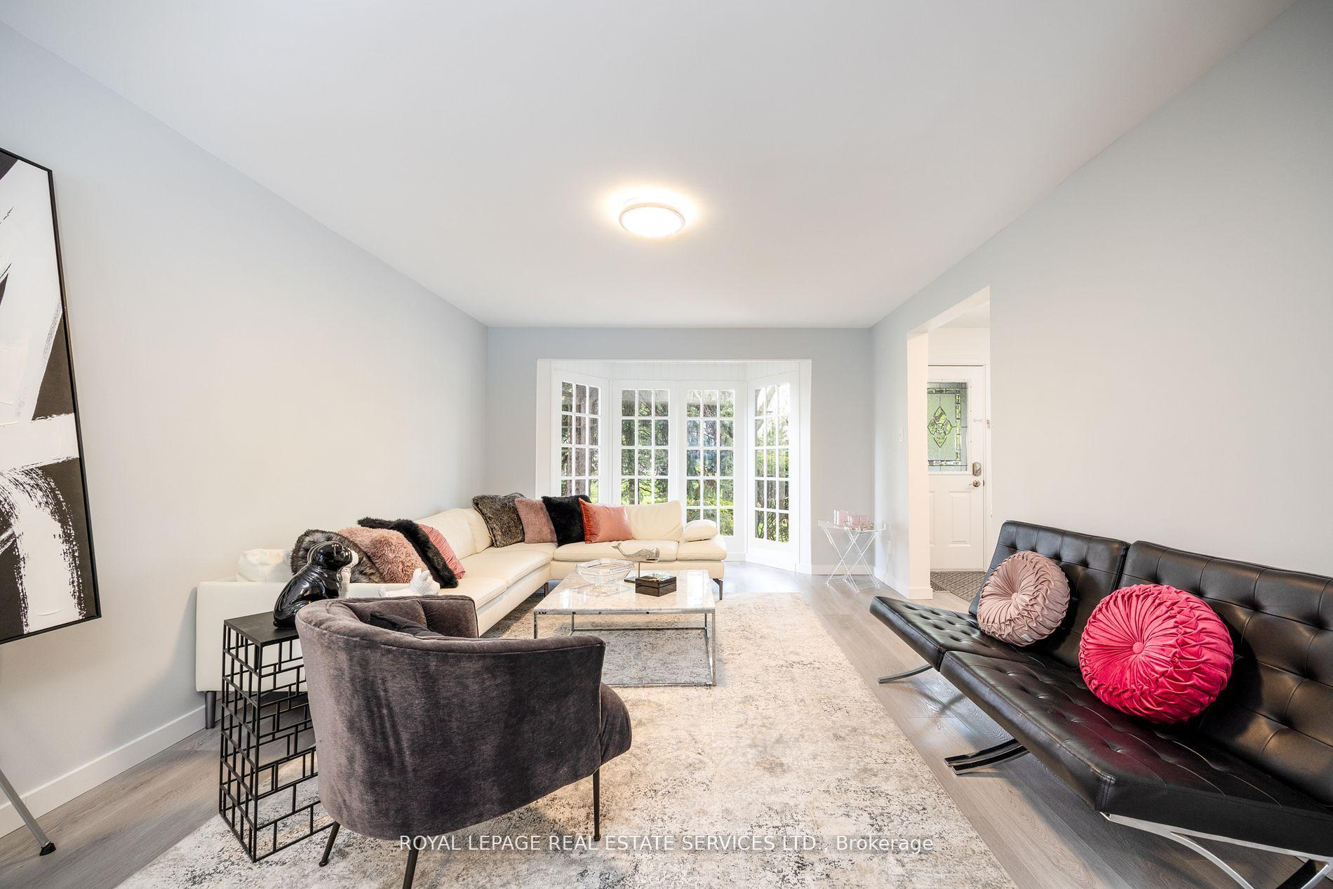 Photo 6 of 198 Romfield Circuit, Markham, Royal Orchard — HOMEH
