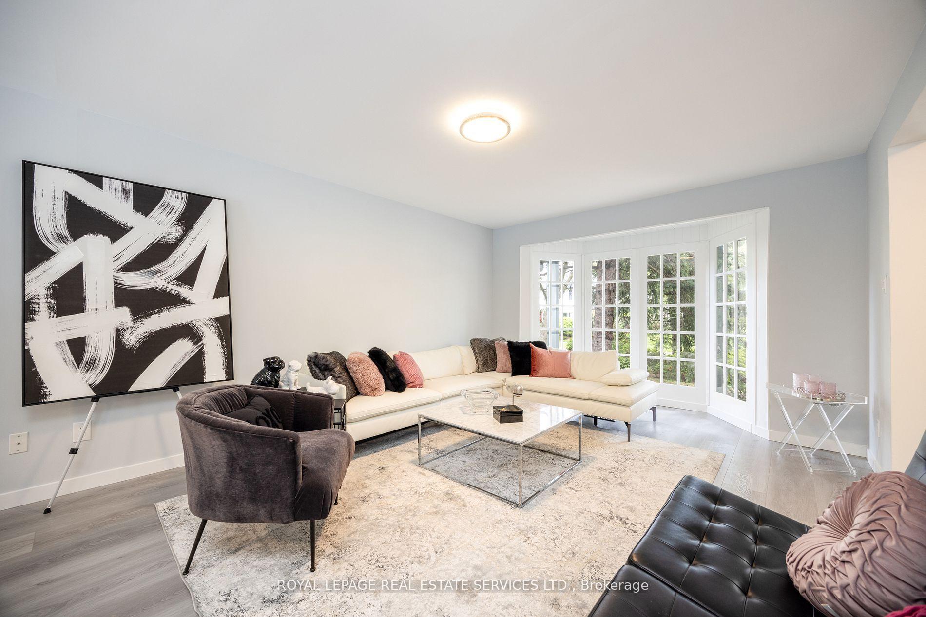 Photo 7 of 198 Romfield Circuit, Markham, Royal Orchard — HOMEH