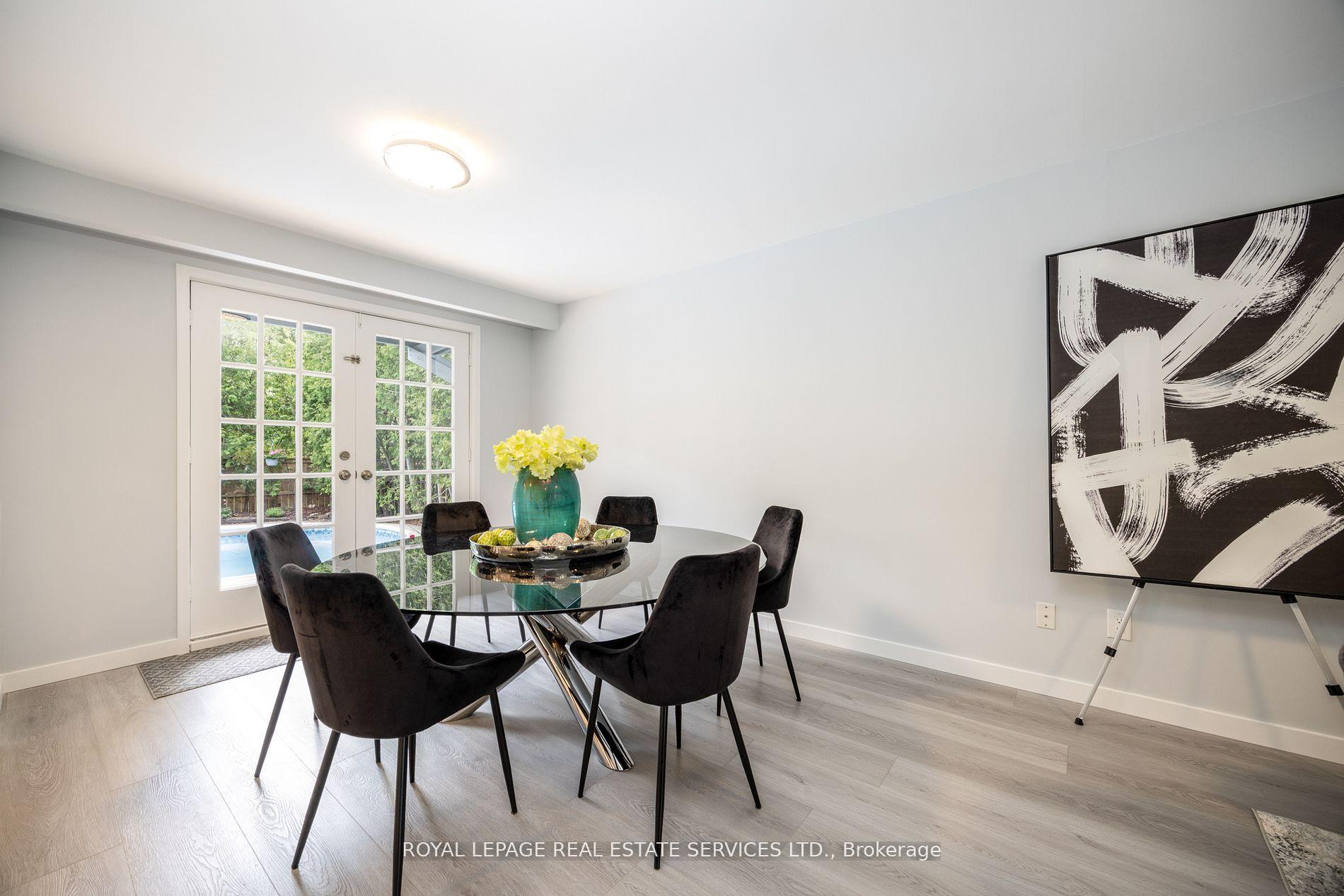 Photo 8 of 198 Romfield Circuit, Markham, Royal Orchard — HOMEH