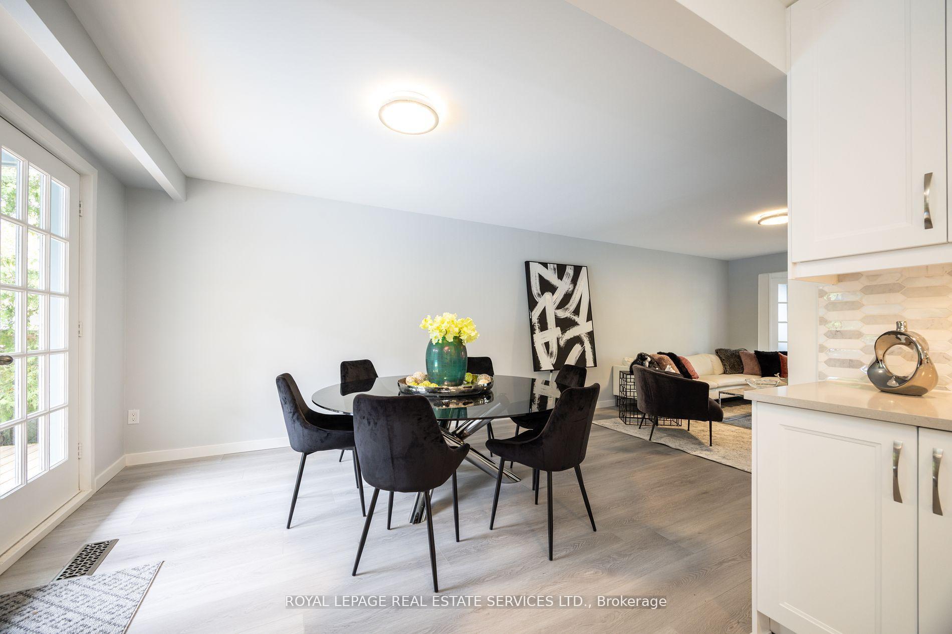 Photo 10 of 198 Romfield Circuit, Markham, Royal Orchard — HOMEH