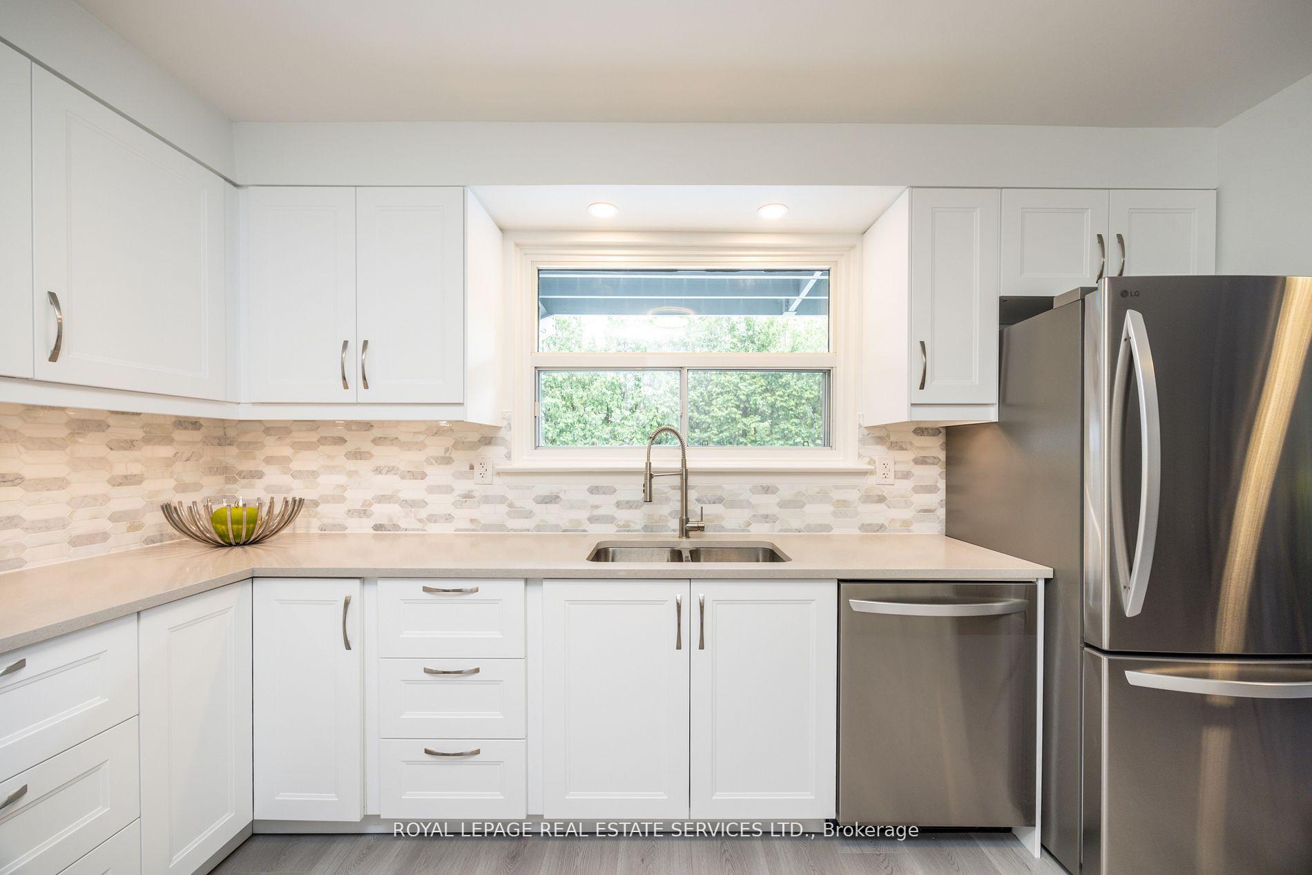Photo 19 of 198 Romfield Circuit, Markham, Royal Orchard — HOMEH