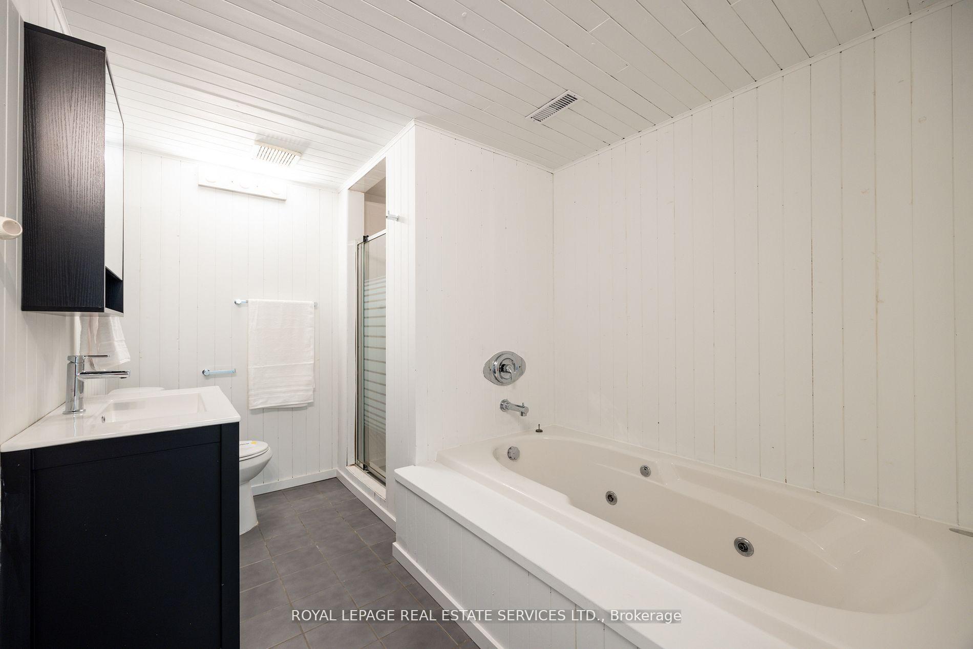 Photo 39 of 198 Romfield Circuit, Markham, Royal Orchard — HOMEH