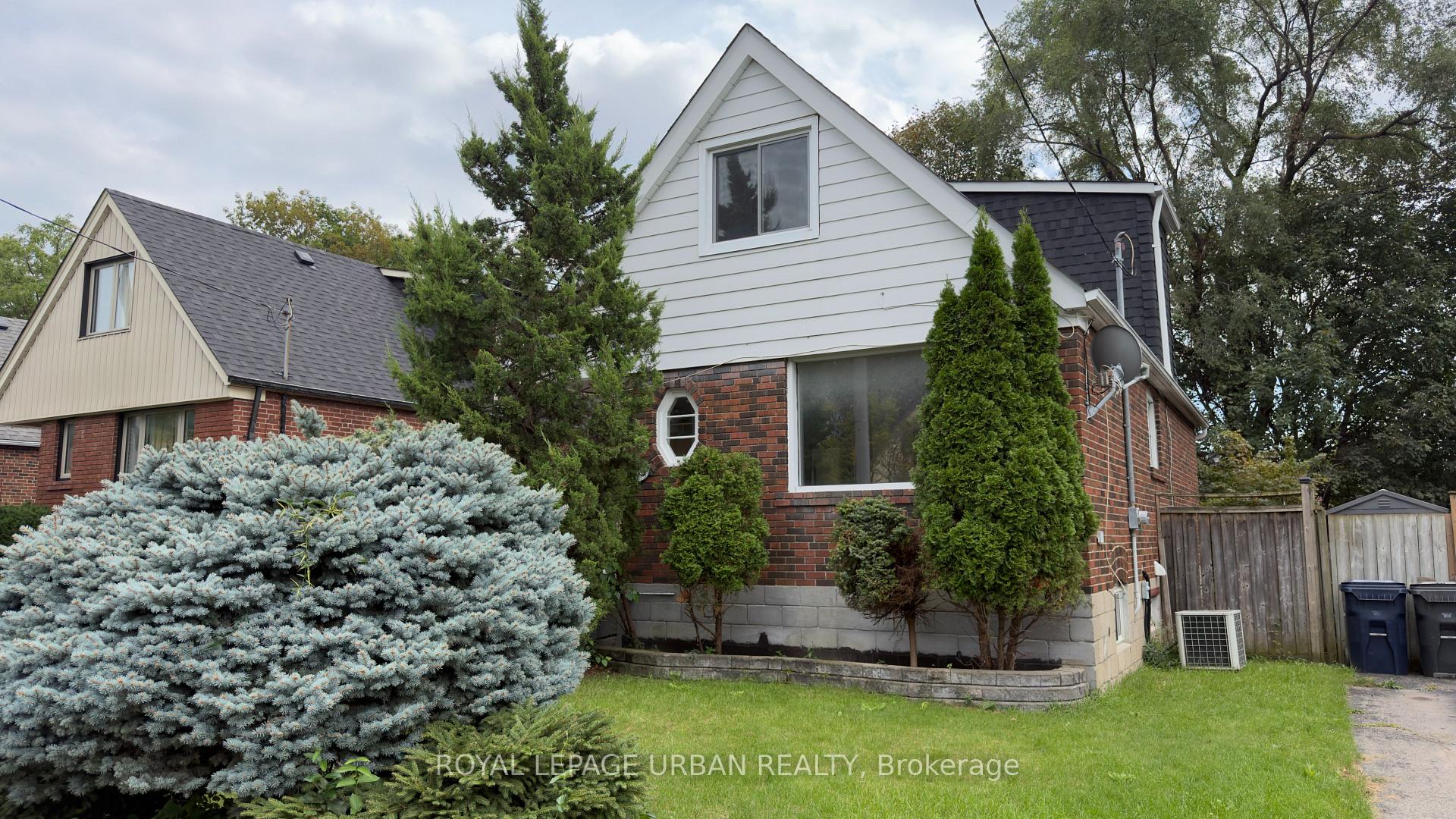 Photo 2 of 33 Amsterdam Avenue, Toronto, O'Connor-Parkview — HOMEH