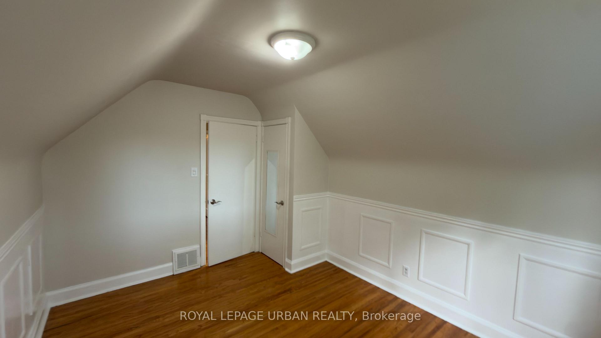 Photo 20 of 33 Amsterdam Avenue, Toronto, O'Connor-Parkview — HOMEH