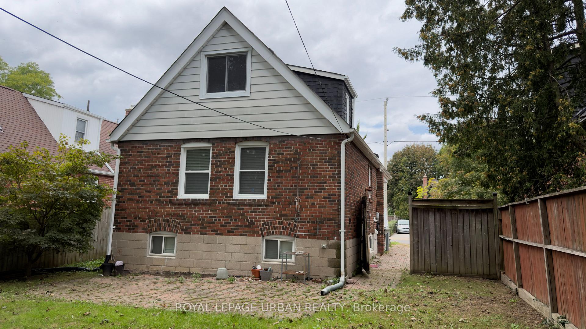 Photo 23 of 33 Amsterdam Avenue, Toronto, O'Connor-Parkview — HOMEH