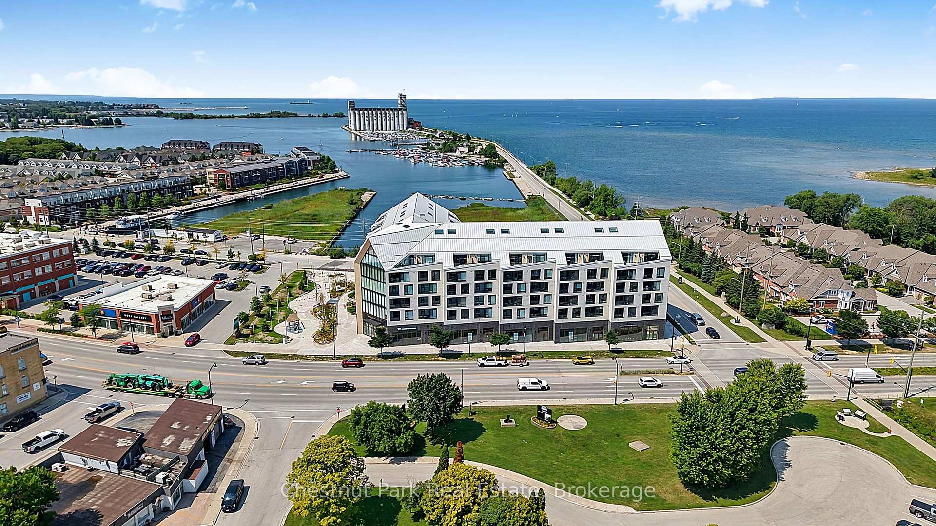 Photo 2 of Unit 618, 31 Huron Street, Collingwood — HOMEH