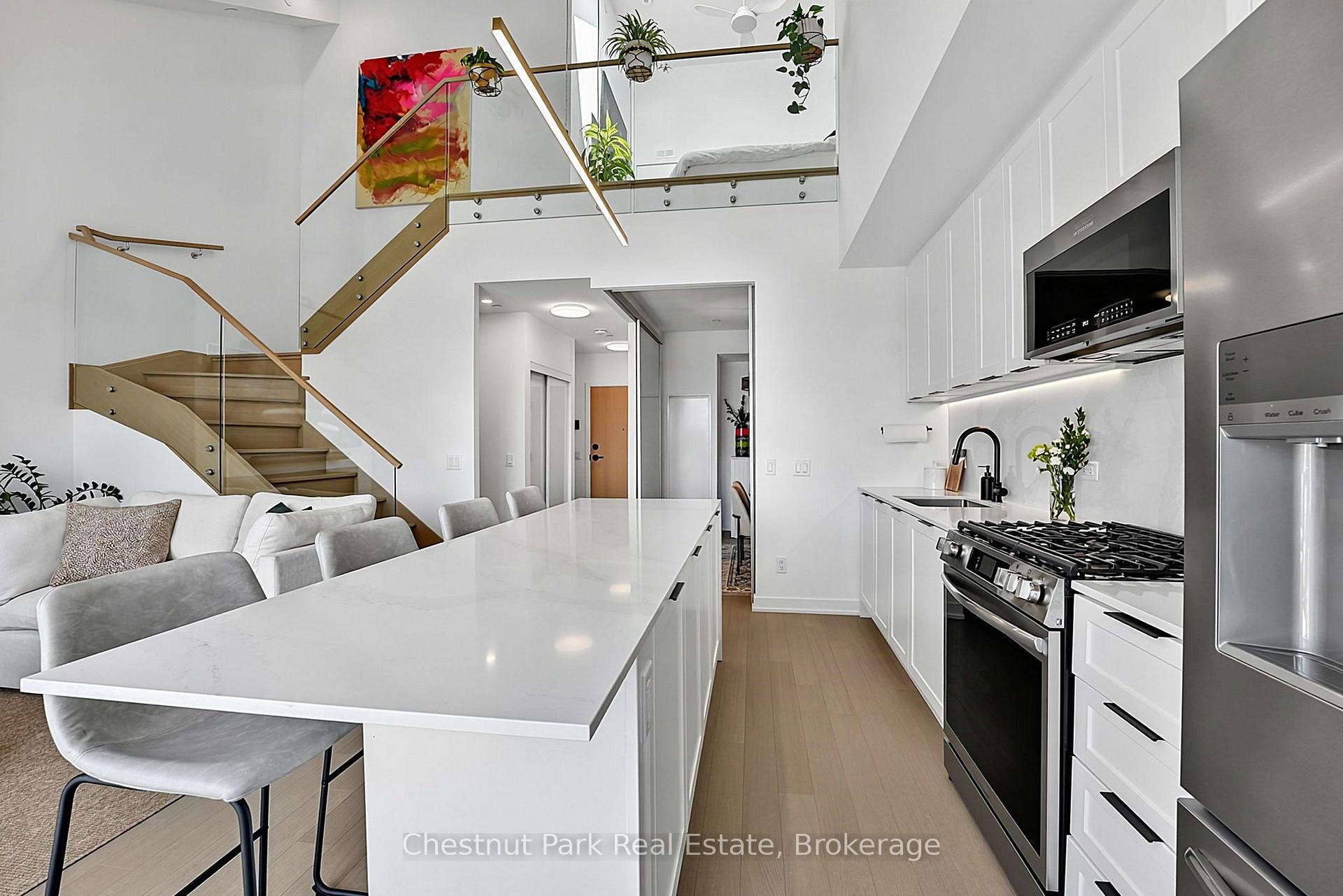 Photo 16 of Unit 618, 31 Huron Street, Collingwood — HOMEH