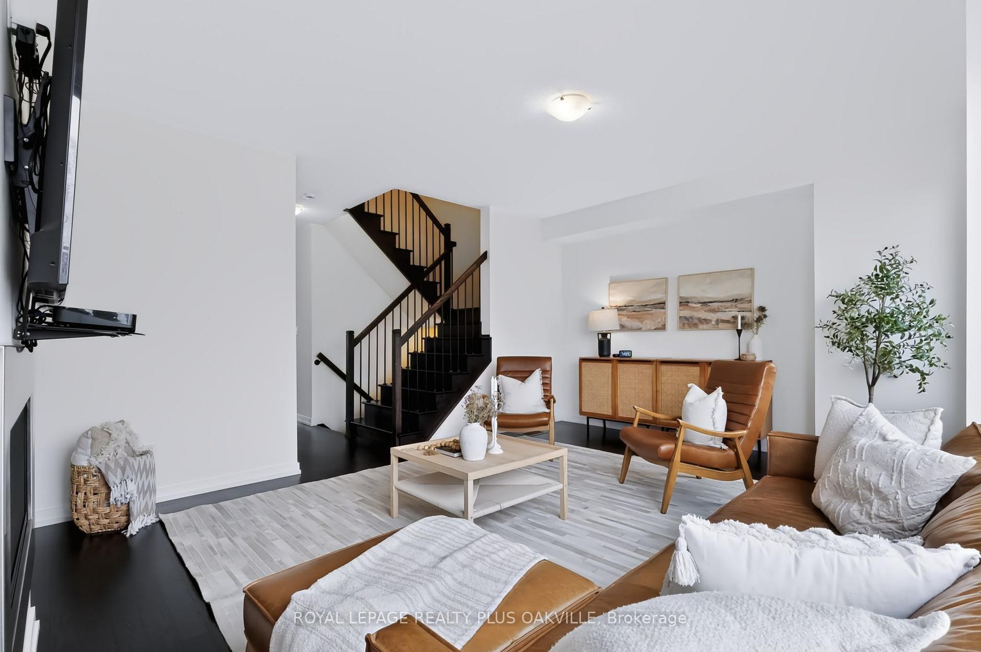 Photo 26 of Unit 5, 211 Squire Crescent, Oakville, Glenorchy — HOMEH