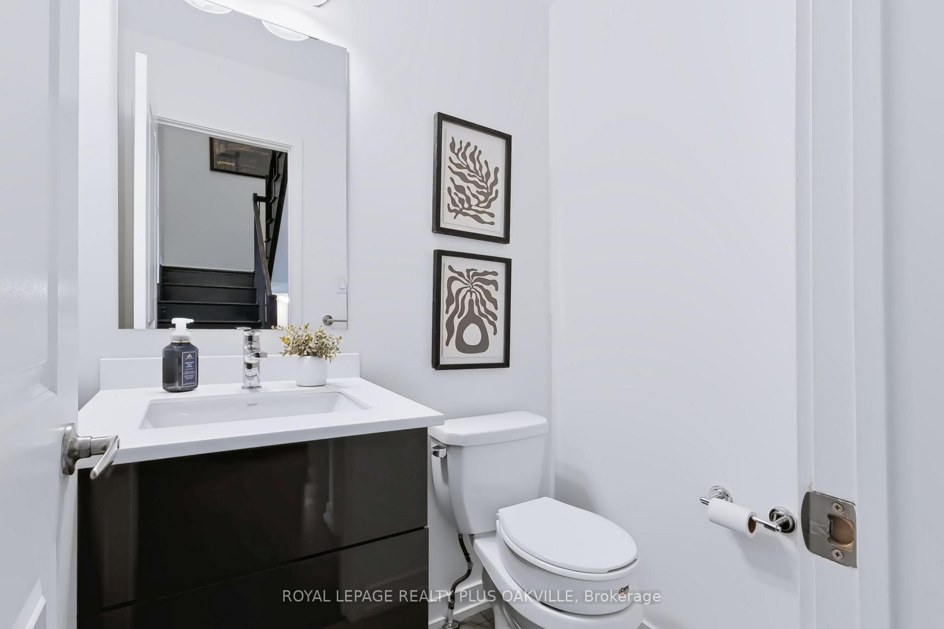 Photo 29 of Unit 5, 211 Squire Crescent, Oakville, Glenorchy — HOMEH