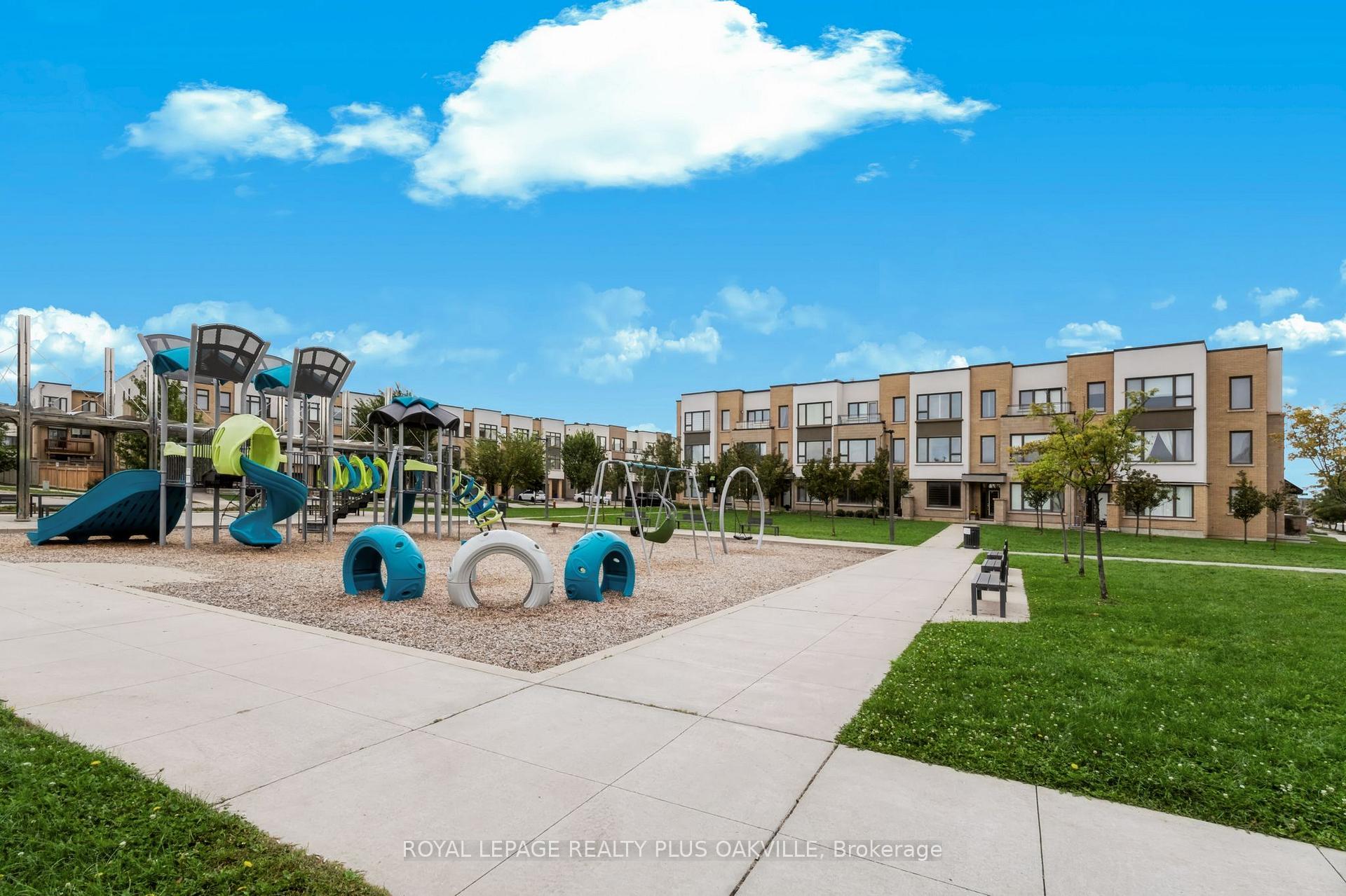 Photo 43 of Unit 5, 211 Squire Crescent, Oakville, Glenorchy — HOMEH